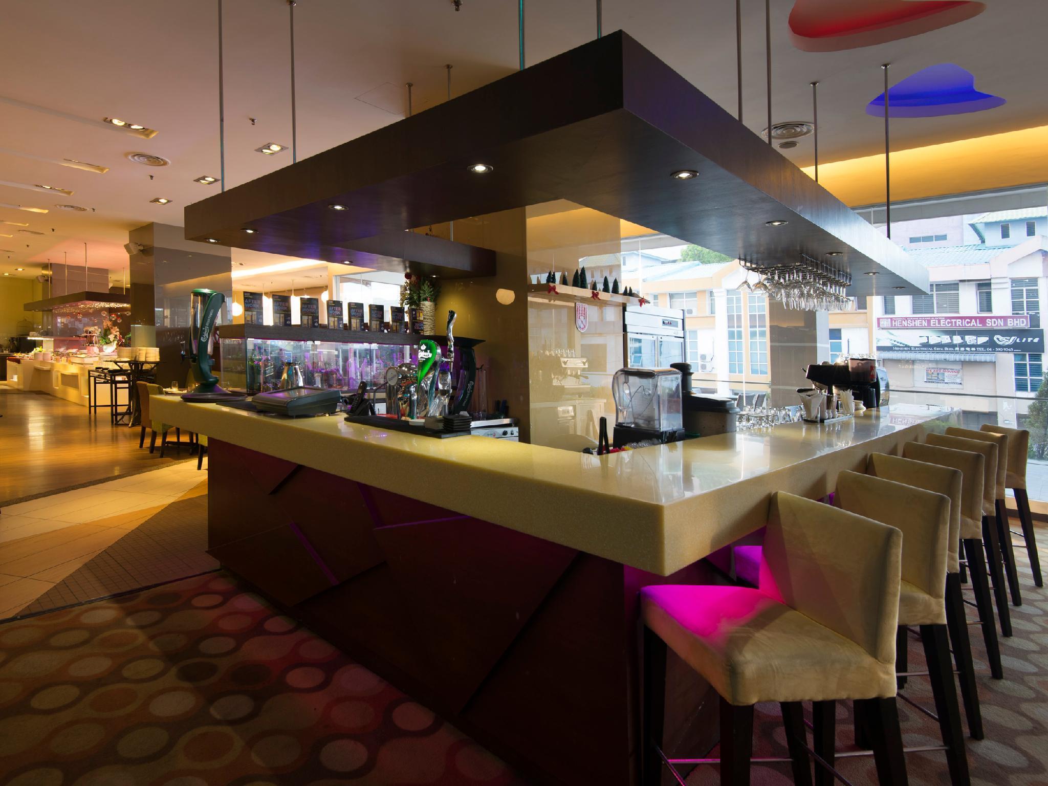 Ixora Penang 4*